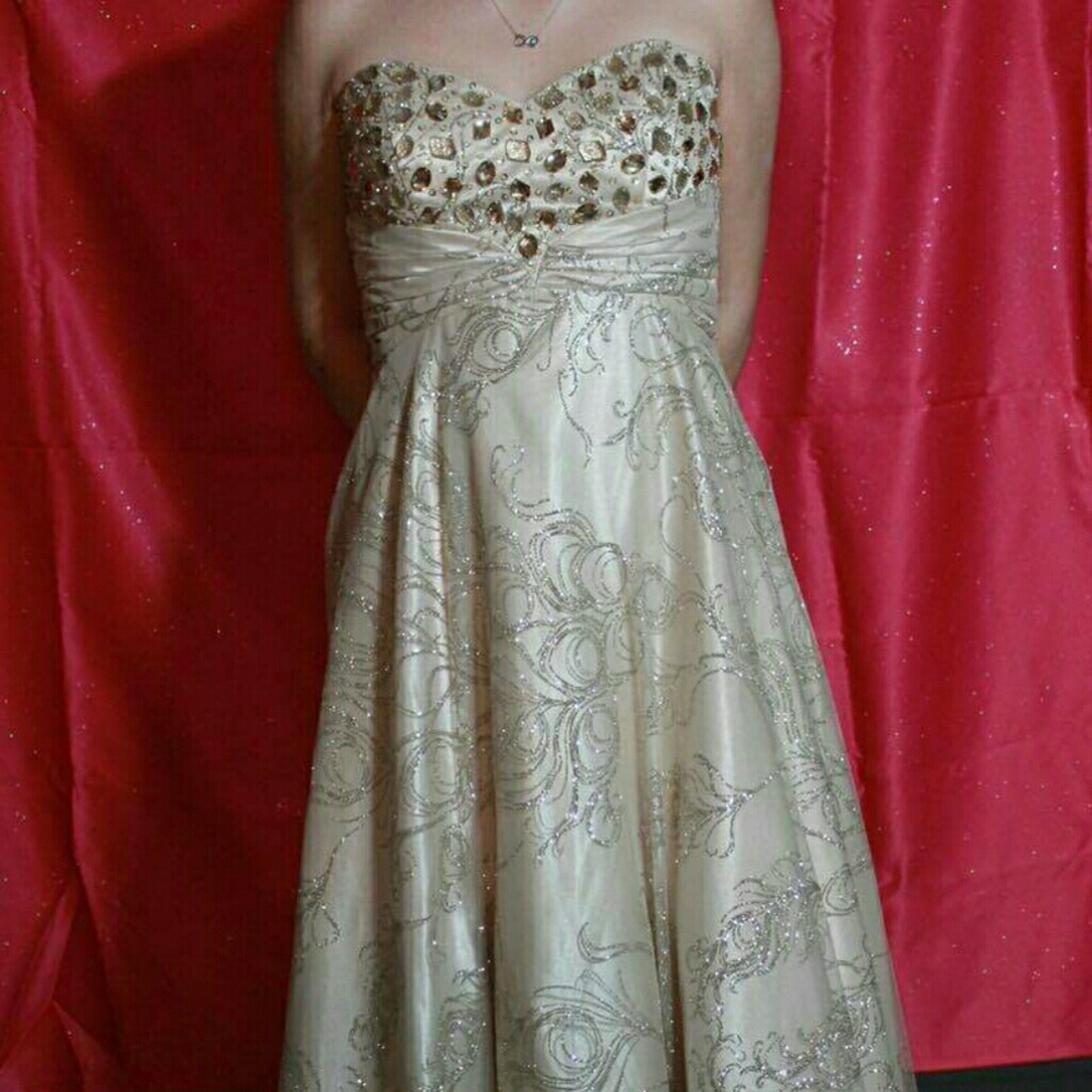 Sparkle gold strapless gown